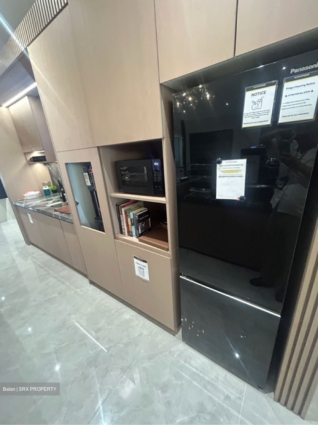 Lippo Centre (D2), Office #486903051